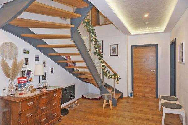 Offen und dadurch leicht - Treppe ins OG