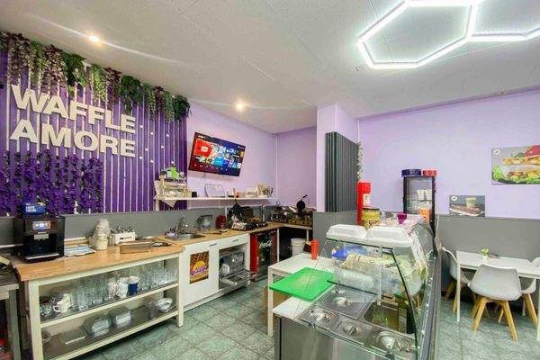 Theken-/Küchenbereich Waffel