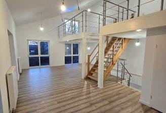 Offener Loftbereich im Obergeschoss