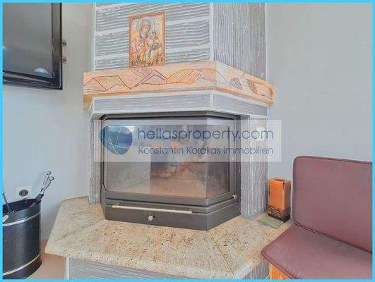 702437addd4b4b608d869a1af513c780-original