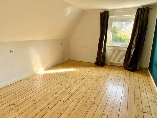 geräumiges Elternschlafzimmer