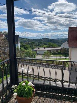 Bild 2_Blick vom Balkon.JPG