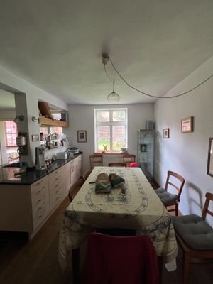 Esstisch in der Wohnküche