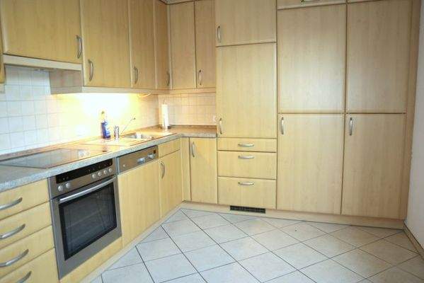 Geräumige Küche inkl. EBK ...