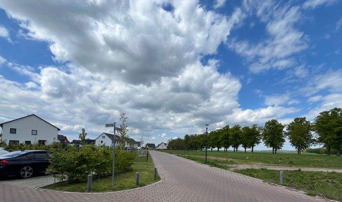 Eichenring - Grundstück auf der linken Seite