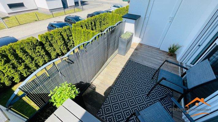 Loggia mit Abstellraum im gleichen Haus