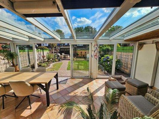 Warm-Wintergarten mit Klima im Sommer