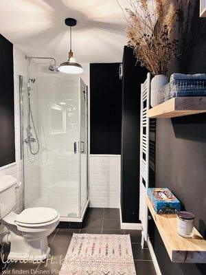 Gästebad mit Dusche im EG.jpg