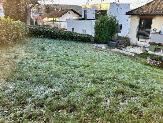 Garten hinter dem Haus