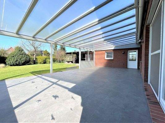 Überdachte Terrasse