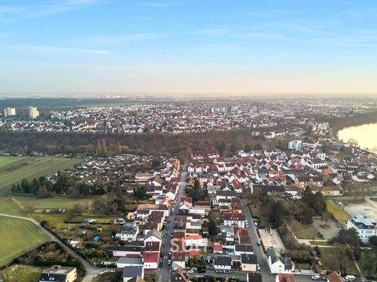 NAH AM MAIN UND AN DER NATUR