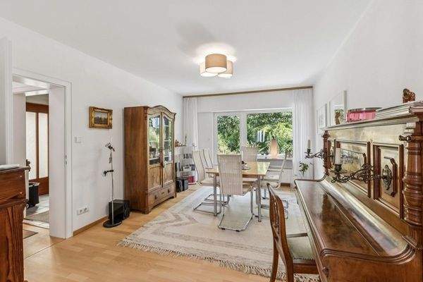 Wohn-/Esszimmer (EG)