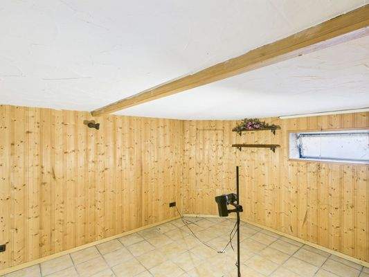 CAM01708G0-PR0085-STILL004