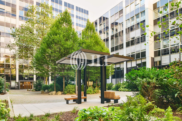 Sitzgelegenheit - Innenhof