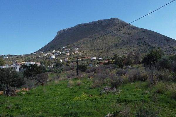 Kreta, Kokkino Chorio: Landschaftlich reizvolles Grundstück mit Meerblick zu verkaufen