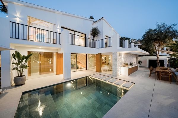 Photo: Villa in Nueva Andalucia