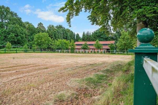 Reitplatz Rückansicht