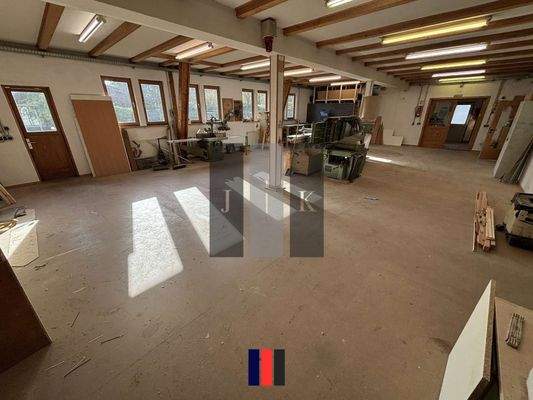 Halle Innenansicht 1