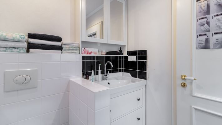 Badezimmer 1.OG