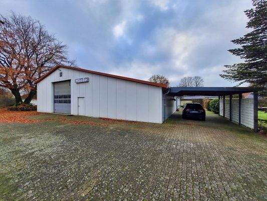 Blick auf die große Halle