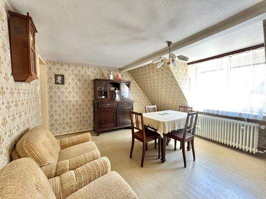 Wohn-und Essbereich DG