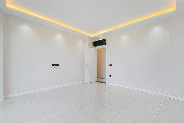 WhatsApp Image 2025-11-28 at 12.20.29 (6).jpeg