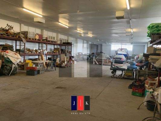 Halle Innenansicht 1