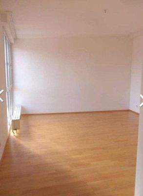 Zimmer 3 - Blick vom Flur.jpeg