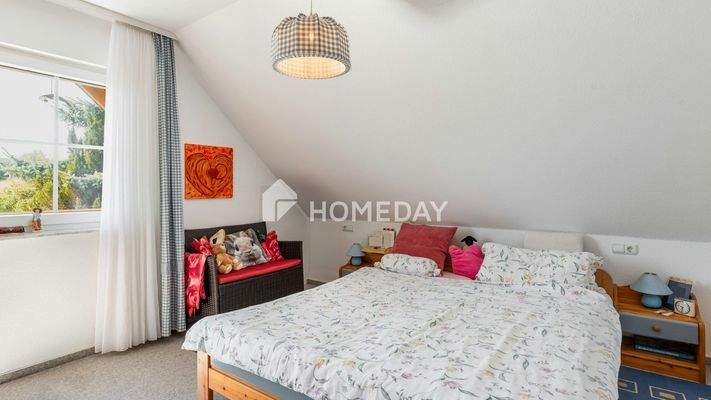 1. OG Schlafzimmer 2 1