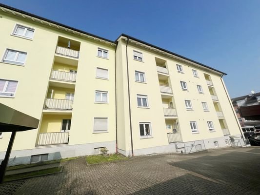 Gebäuderückseite
