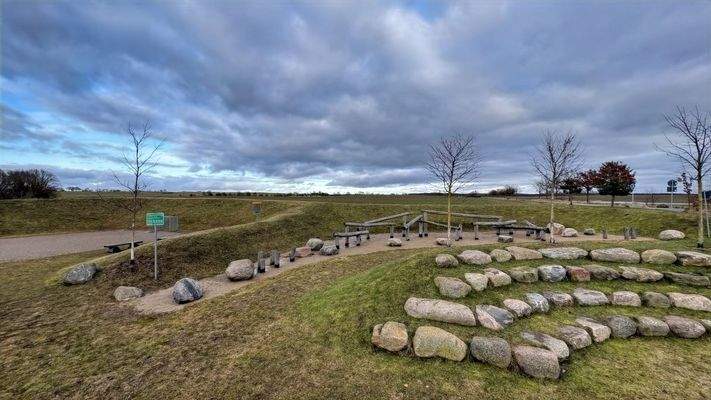 Spielplatz in der Nachbarschaft (50 Meter)
