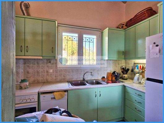 b652785dc3a64bff89360bc5f542b67f-original