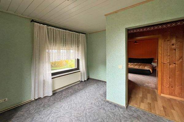 Büro / Ankleide OGrechts