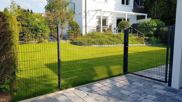 Fi2-Fotos-VK027 Garageneinfahrt.jpg