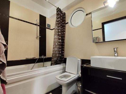 Kreta, Violi Charaki: Exquisites Haus mit Panoramablick auf das Meer und die Stadt Rethymno zu verkaufen