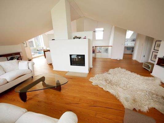 Wohnbereich im DG mit Kamin