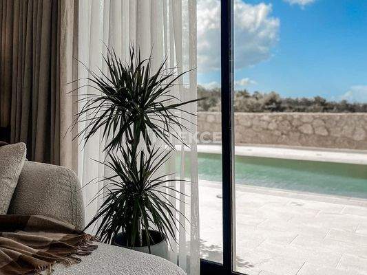 Detached Villa 100 m from the Sea in Esentepe