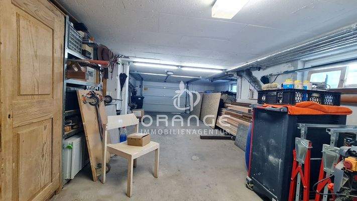 UG 52m² Garage mit Werkstatt