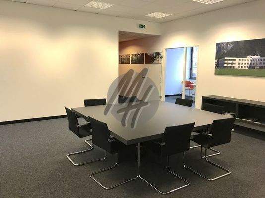 INFOS UNTER: 06171-586000