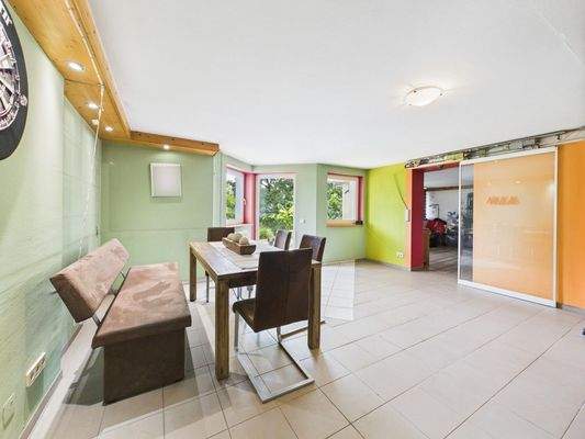 Aufenthalts / Hobbyraum UG