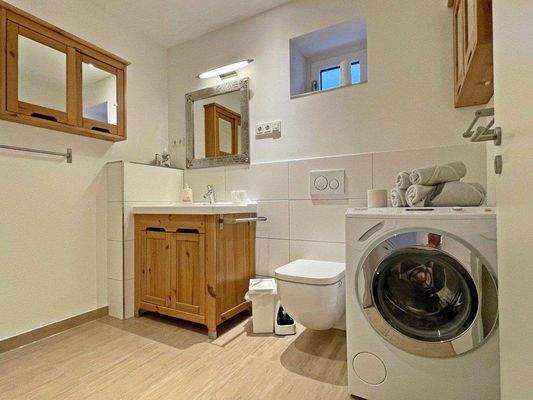 Bad der Einliegerwohnung.jpg