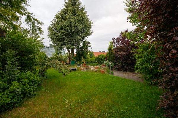34 - Gartenstück.jpg