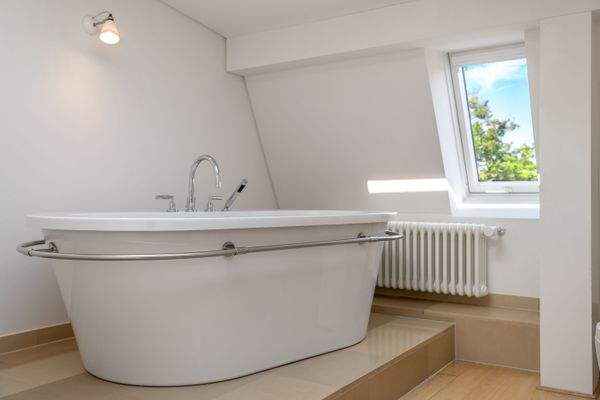 Wohlfühloase mit Badewanne