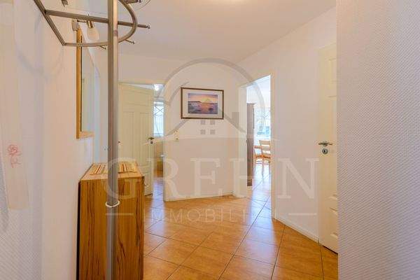 geräumiger Flur.jpg