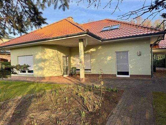 großzügige Terrasse