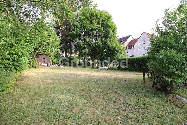 Grundstück