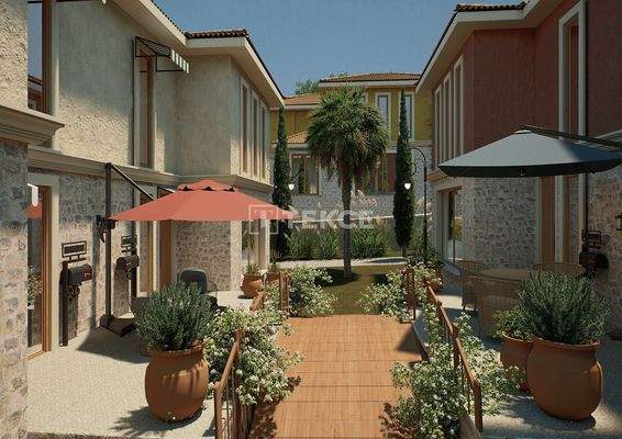 Semi-Detached Villas with Private Gardens in Seferihisar