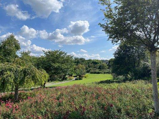 Blick Richtung Dreibrunnenbad