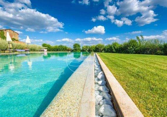 Luxushotel in Sinalunga Stadt