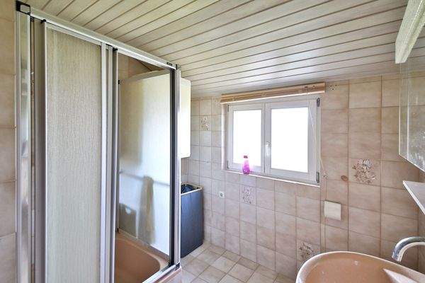 Tageslichtbadezimmer DG